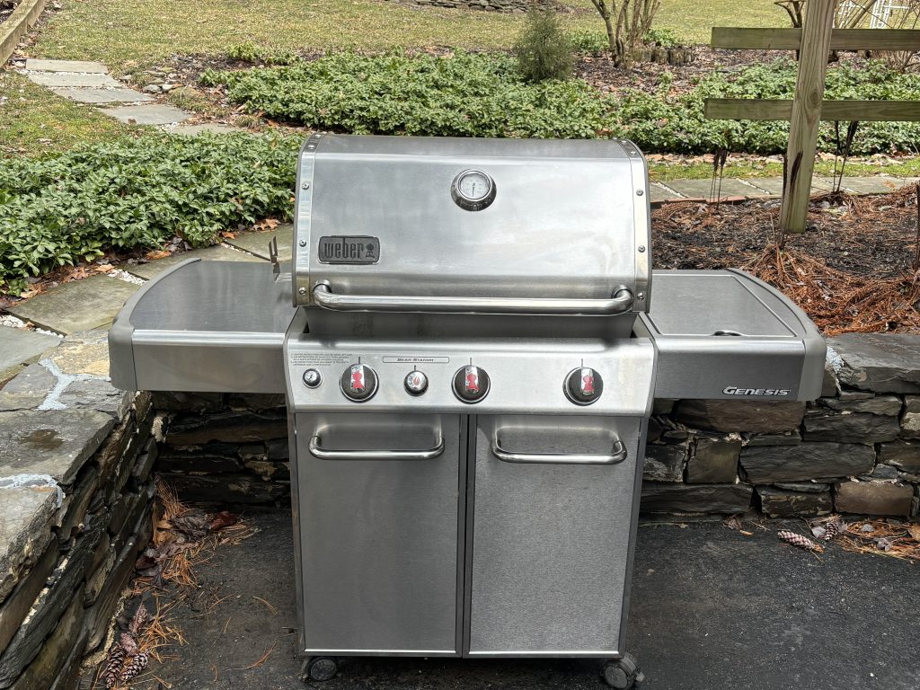 Dirty grill exterior